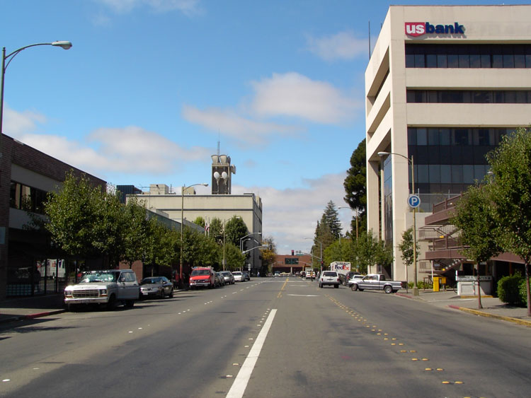 Santa Rosa, CA: Looking west on 3rd St. in downtown Santa Rosa