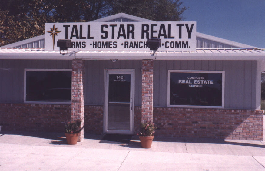 Gentry, AR: Tall Star Realty, Inc. 1-800-748-9124