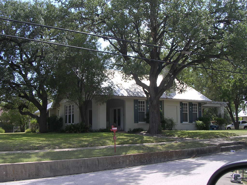Lampasas, TX: Home on Historical Tour