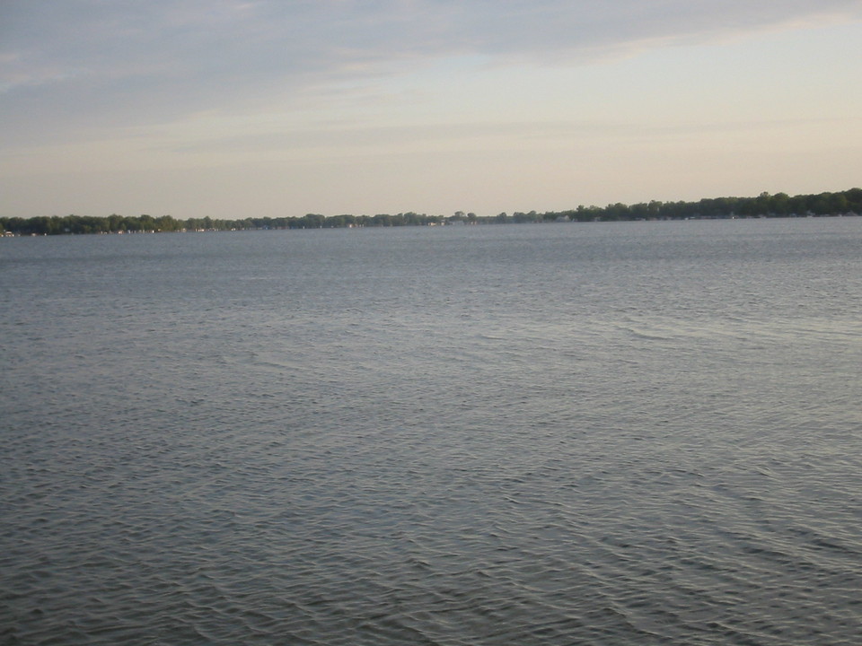 Bass Lake, IN: bass lake