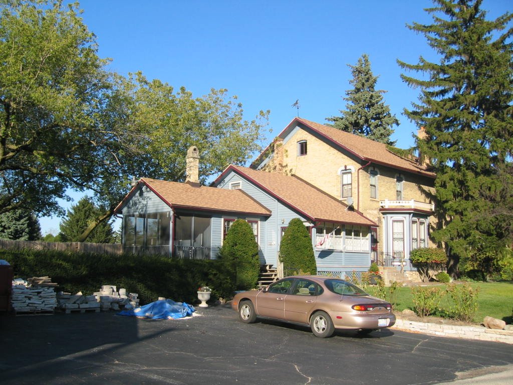 Winthrop Harbor, IL: Fourth street and Sheridan Road - one of the oldest homes in this area