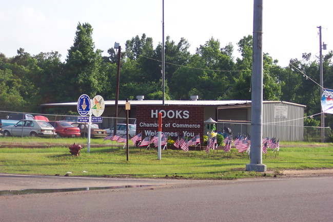 Hooks, TX: Chamber of Commerce Sign at Main Street and Hwy 82 Intersection