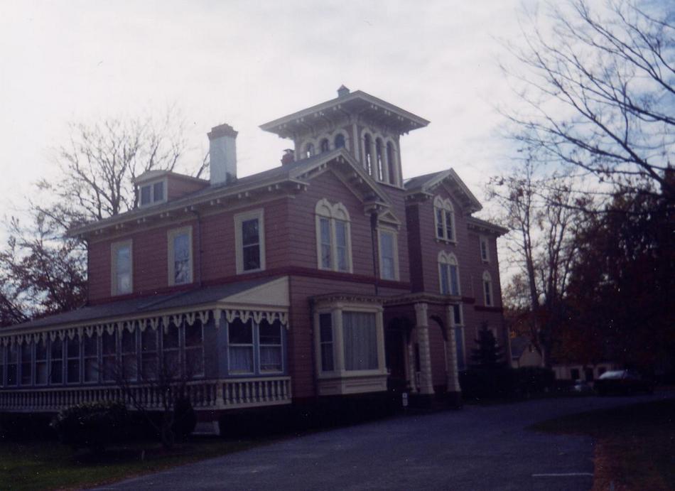 Newport, RI: House on Narragansett Ave