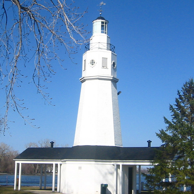 Neenah, WI: lighthouse