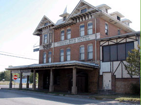 Denison, TX: Historic Hotel (closed) in Denison, TX