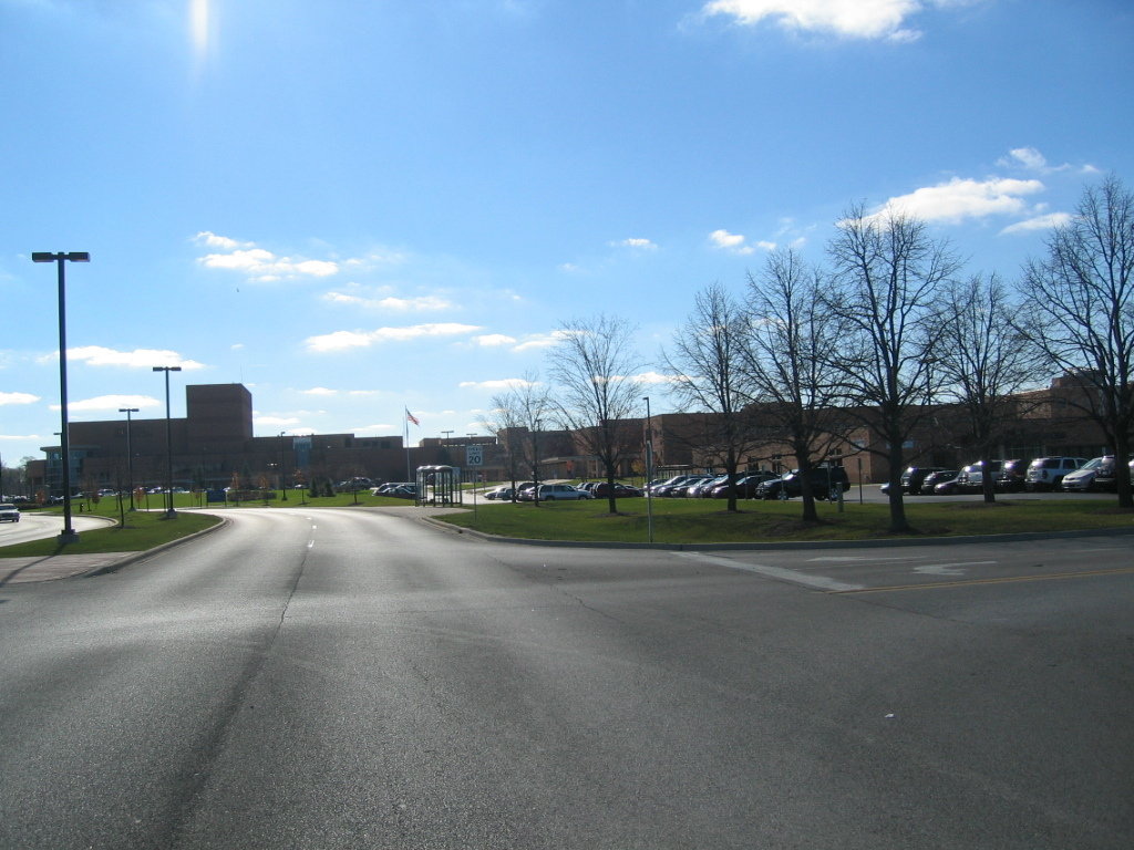 Grayslake, IL: College of Lake County - looking south from the main entrance