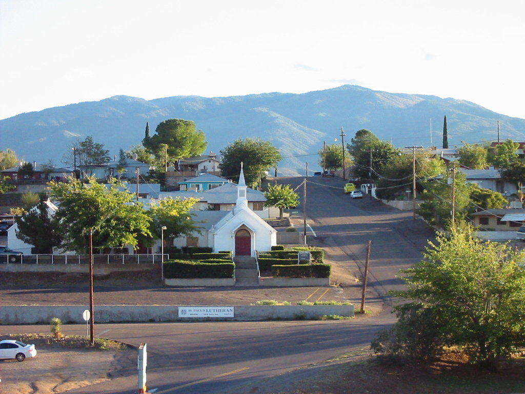 Globe, AZ: Just a pretty litte church off Rt 60-almost in Miami