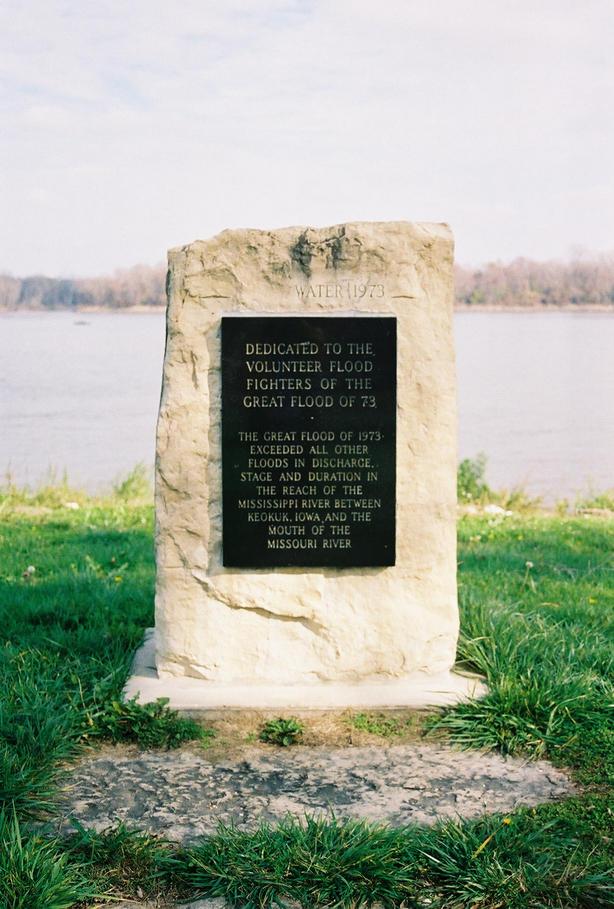 Clarksville, MO: 1973 Flood Memorial