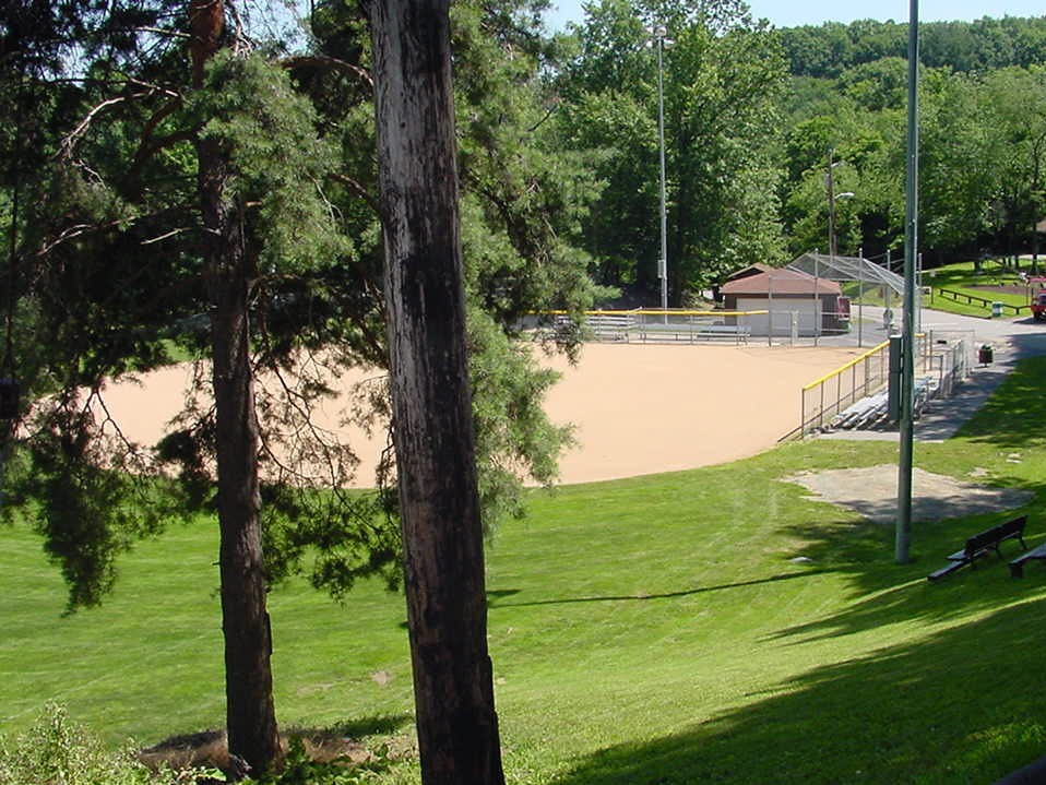 Brooklyn Heights, OH: Brooklyn Heights Village Park