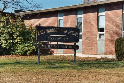 East Windsor, CT: Picture of Sign if front of High School