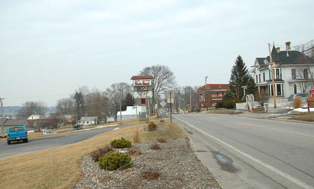 Port Byron, IL: Here is the man road threw town, photo taken 2-1-2005