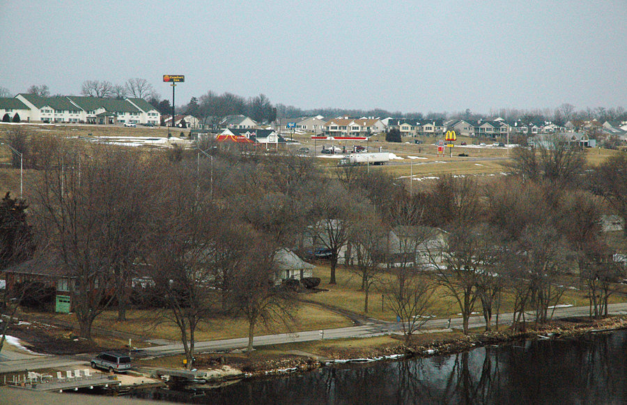 Le Claire, IA: South side of town by I80, taken 2-1-2005