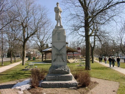 Dexter, MI: Monument at the Center of Dexter
