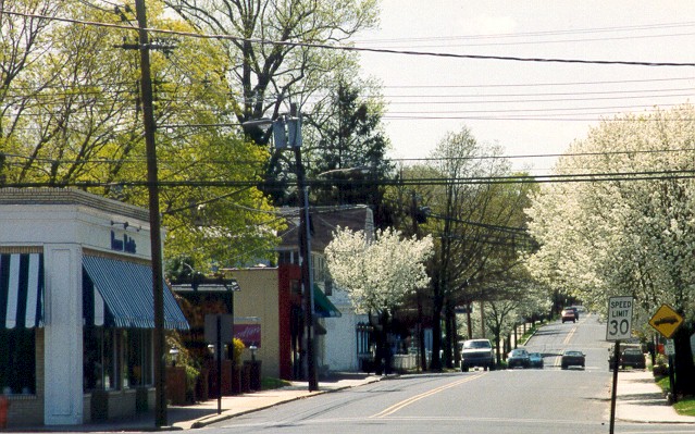 Rumson, NJ: River Road and Bingham Avenue