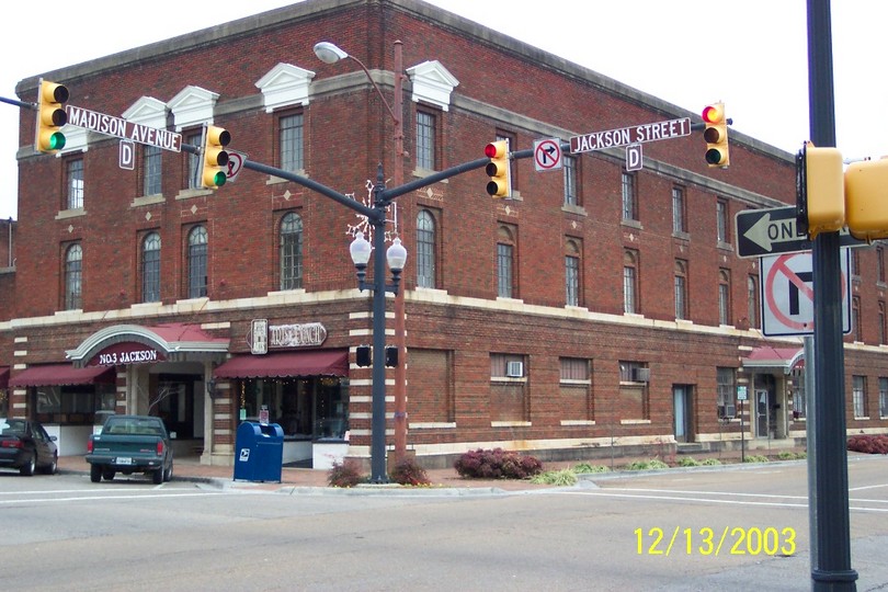 Athens, TN: On the corner of Madison and Jackson Aves in Athens, TN