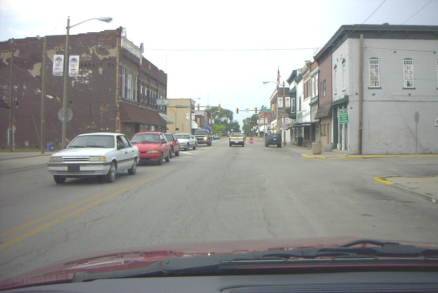 Dunkirk, IN: South bound thru town