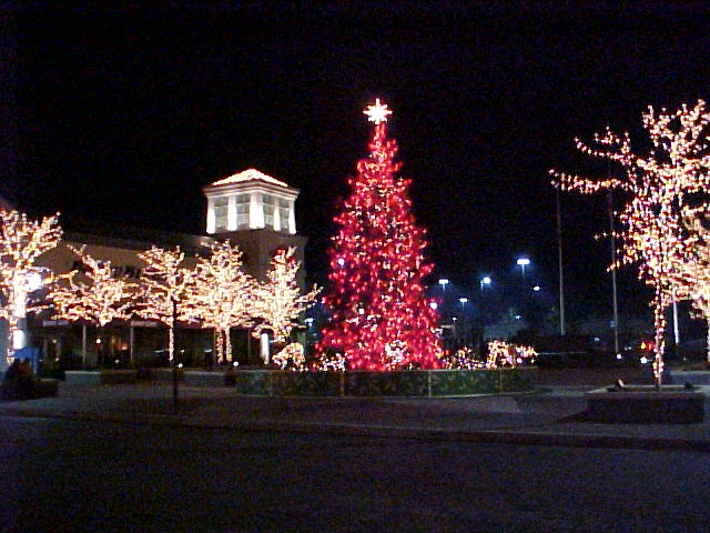 Perry Hall, MD: THE AVENUE AT WHITE MARSH (CHRISTMAS)