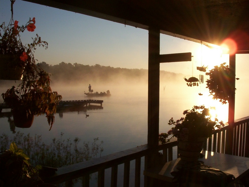 Perryville, AR: morning fishing at Harris Brake Lake, Perryville