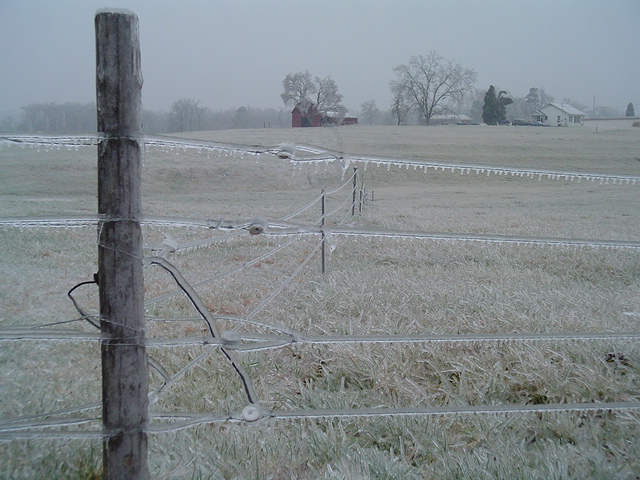 Bowdon, GA: Ice Storm East of Bowdon @ Farmer's High Feb 05