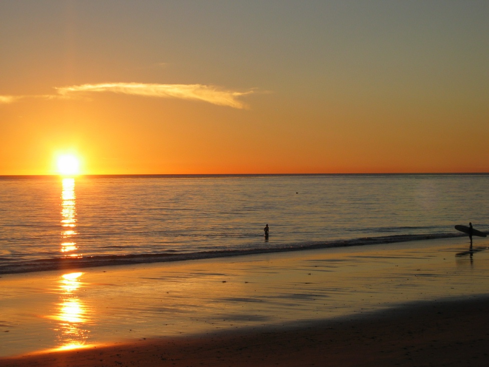 Carpinteria, CA: carpinteria bluffs trailhead to beach