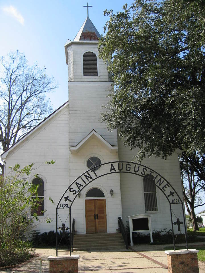 Natchitoches, LA: Saint Augustine Church