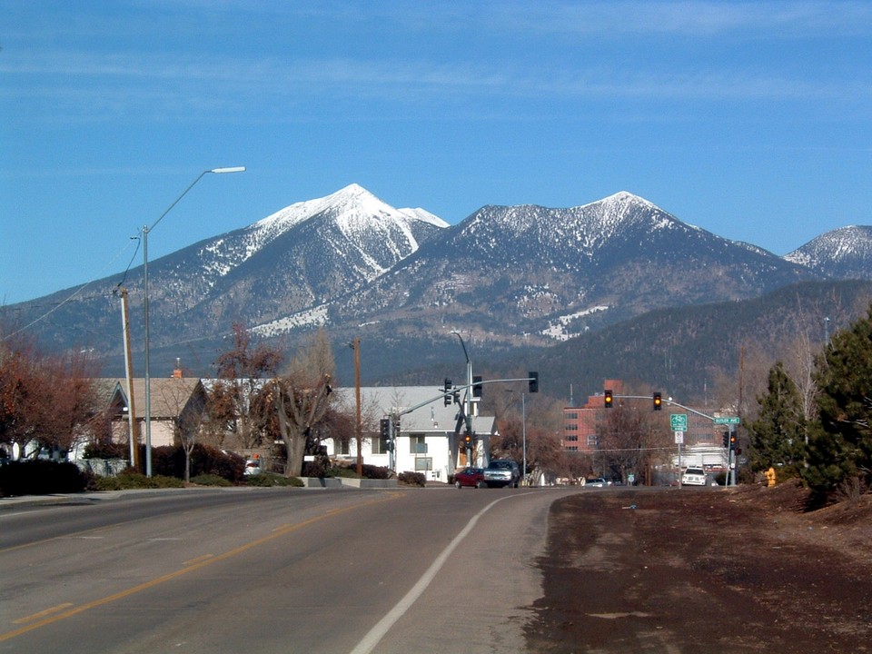 Flagstaff, AZ: Lone Tree & Butler Intersection 12.14.04