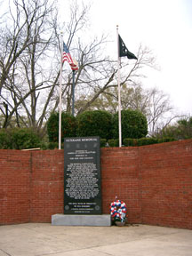 Winfield, AL: Veterans Memorial