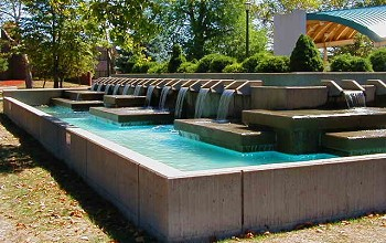 Lorain, OH: Veteran's Memorial Park