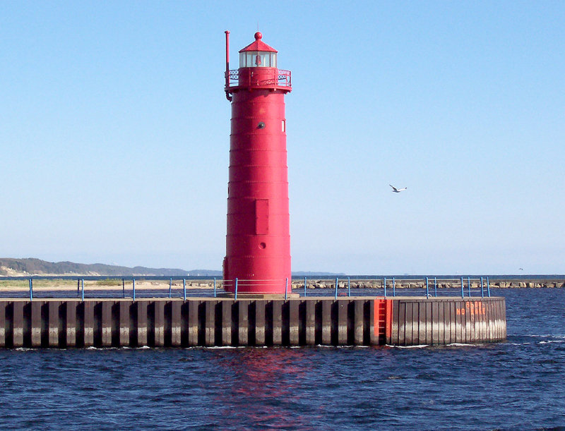 Muskegon, MI: Muskegon South Pier Lighthouse