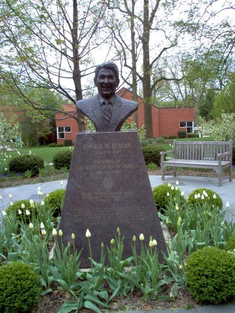 Eureka, IL: Ronald Reagan Memorial - Eureka College
