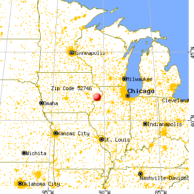 Donahue, IA (52746) map from a distance